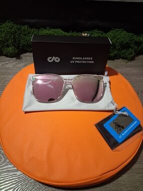 Pink Mirrored Women’s Sunglasses - UV Protection